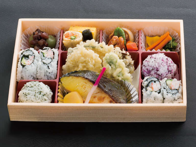 ［彩弁当］銀だらの西京焼弁当｜花野井でテイクアウト・デリバリーならはな膳